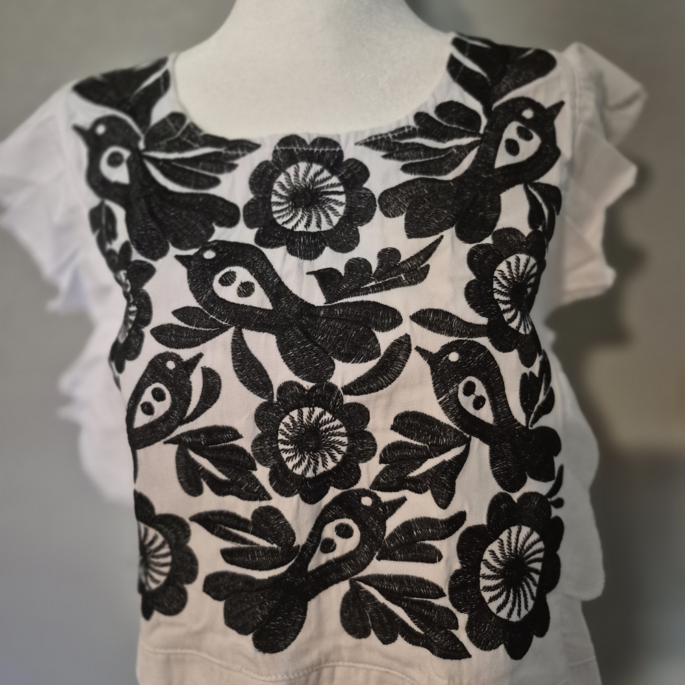 Black and White Bird Pattern Top
